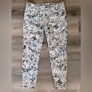NWOT CJ COOKIE JOHNSON PASTEL PRINT JEANS
